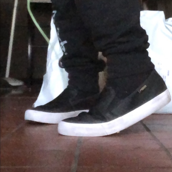 Black and white puma slip on shoes size 7 - Picture 2 of 8